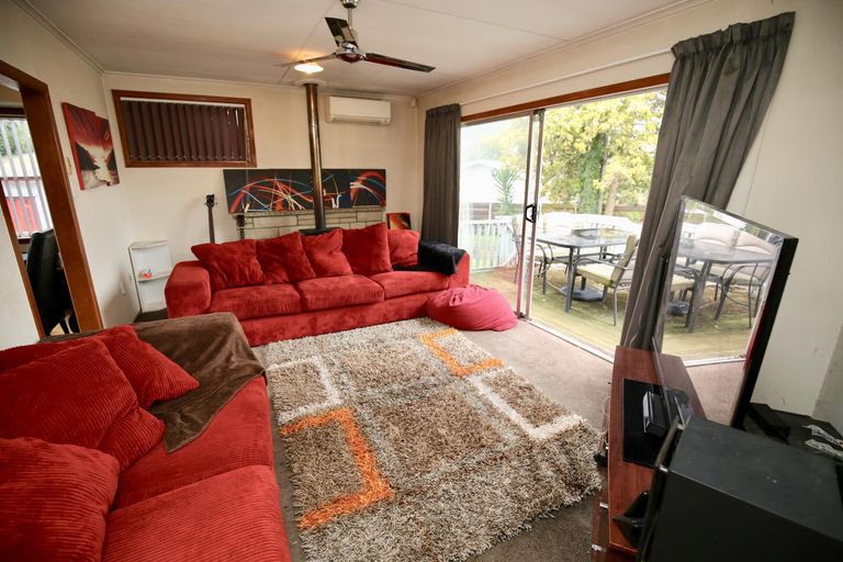 Photo of property in 8 Manapouri Place, Glenview, Hamilton, 3206