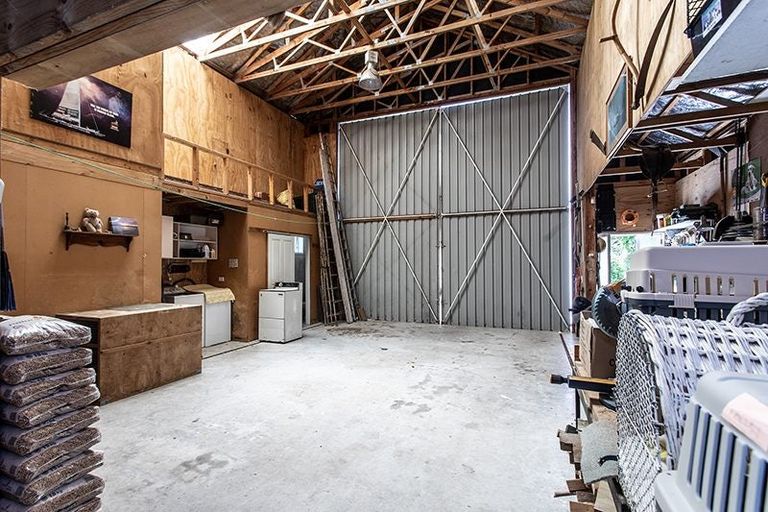 Photo of property in 208 Mapara Road, Acacia Bay, Taupo, 3385