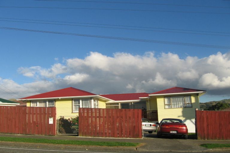 Photo of property in 102 Castor Crescent, Cannons Creek, Porirua, 5024
