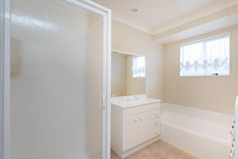 Photo of property in 71 Amberley Avenue, Highbury, Palmerston North, 4412