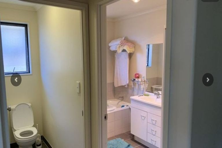 Photo of property in 10 Nimstedt Avenue, Oteha, Auckland, 0632