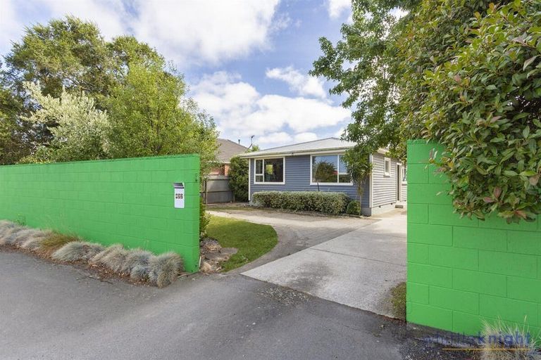 Photo of property in 422 Yaldhurst Road, Russley, Christchurch, 8042