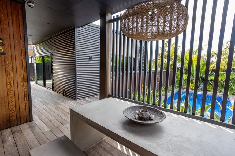 Photo of property in 4 Awatira Drive, Papamoa Beach, Papamoa, 3118