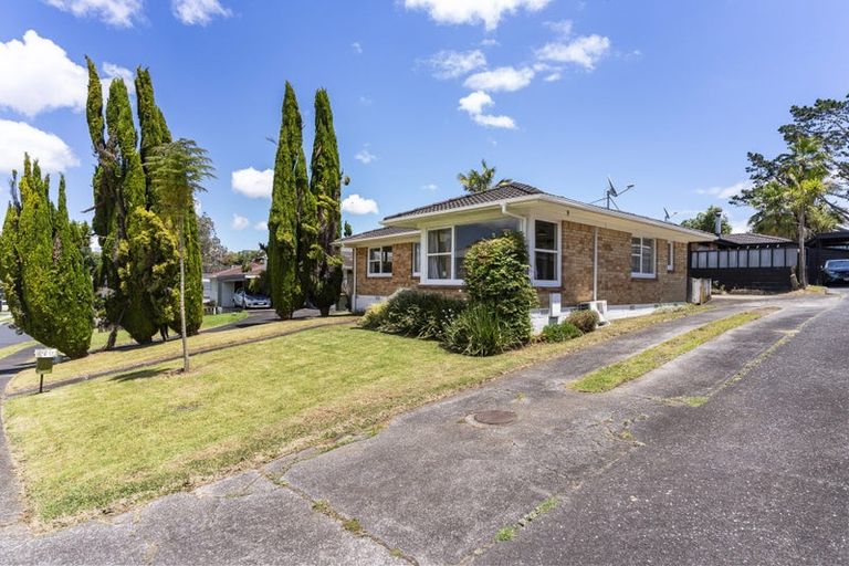 Photo of property in 1/15 Rotoiti Avenue, Pakuranga Heights, Auckland, 2010