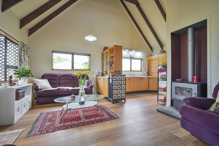 Photo of property in 73 Ferry Road, Clive, 4102