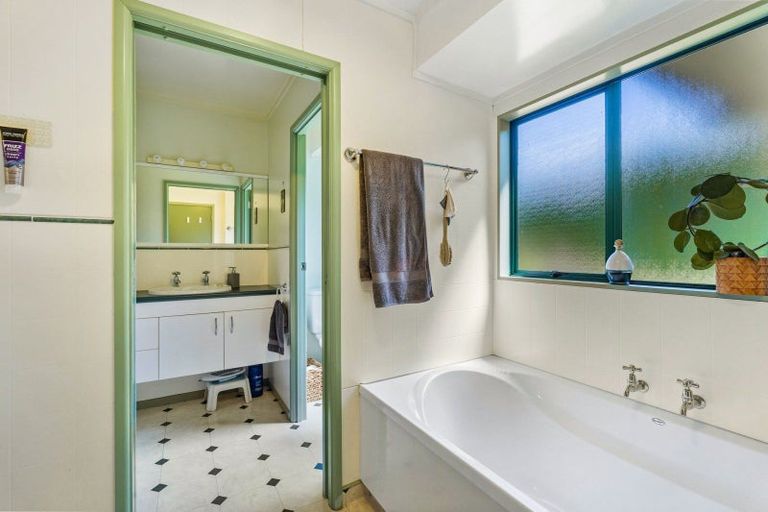 Photo of property in 9 Kara Road, Maungatapere, Whangarei, 0179