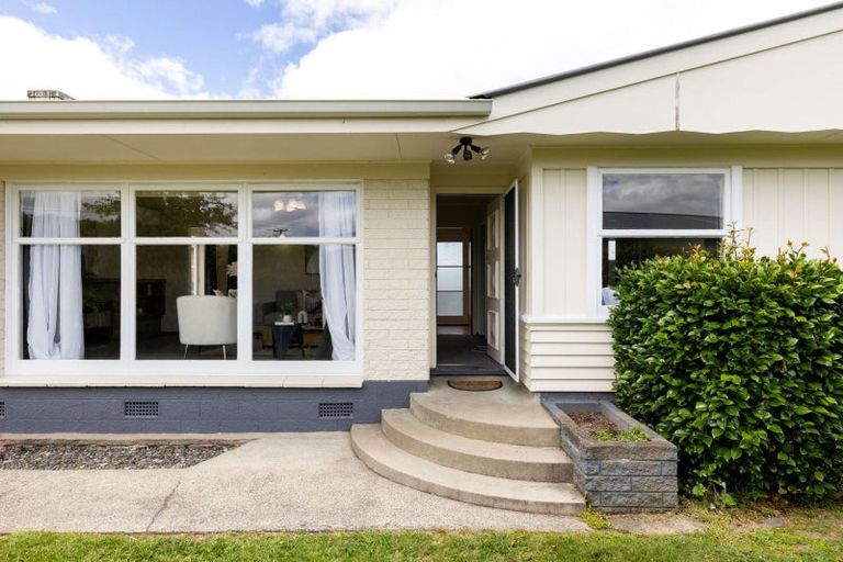 Photo of property in 20 Jeanette Street, Glenview, Hamilton, 3206