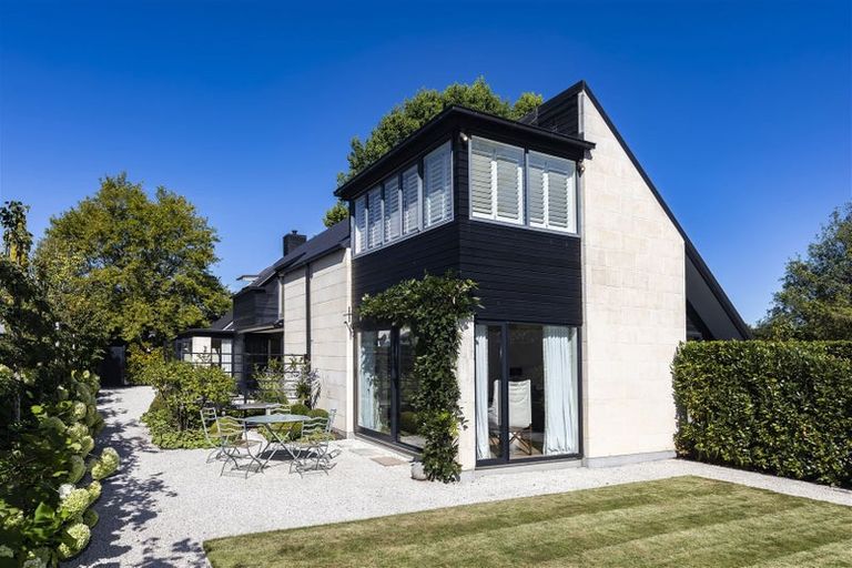 Photo of property in 15b Waiwetu Street, Fendalton, Christchurch, 8052