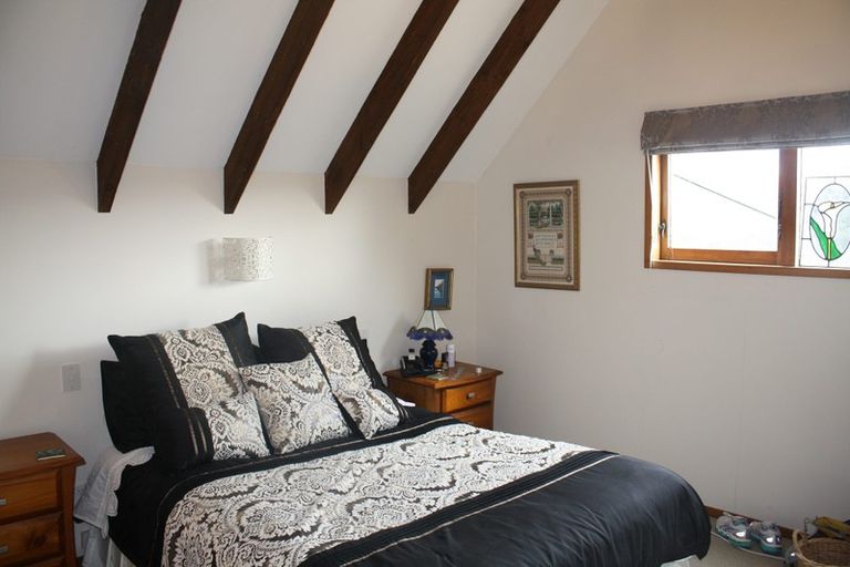 Photo of property in 121 Mairangi Road, Wilton, Wellington, 6012