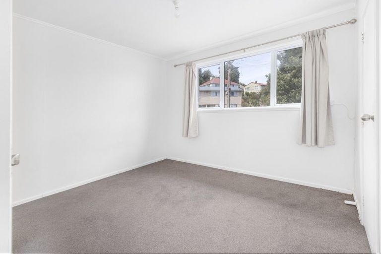 Photo of property in 1a-b Devon Place, Cannons Creek, Porirua, 5024