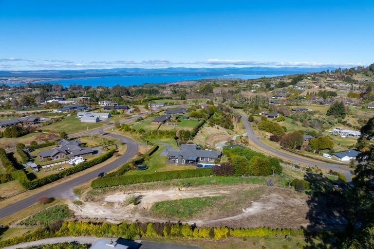 Photo of property in 19 Glenlochy Rise, Acacia Bay, Taupo, 3385