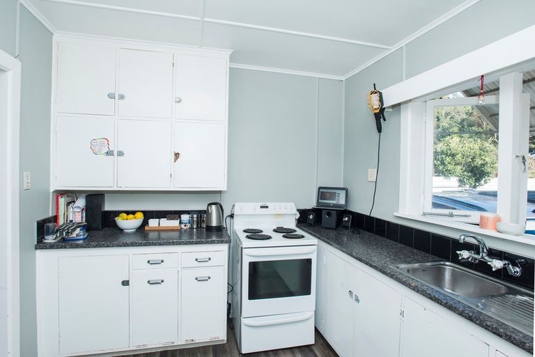 Photo of property in 59 Endcliffe Road, Kaiti, Gisborne, 4010