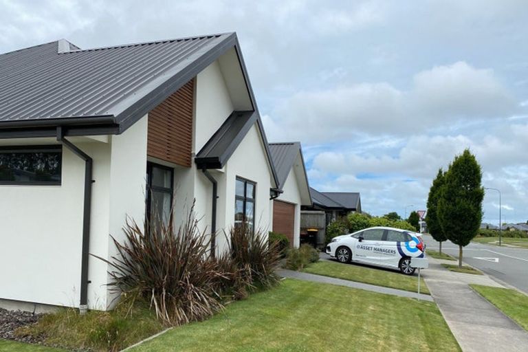 Photo of property in 2 Addies Way, Kaiapoi, 7630