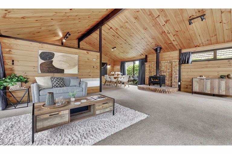 Photo of property in 2/238 Estuary Road, South New Brighton, Christchurch, 8062