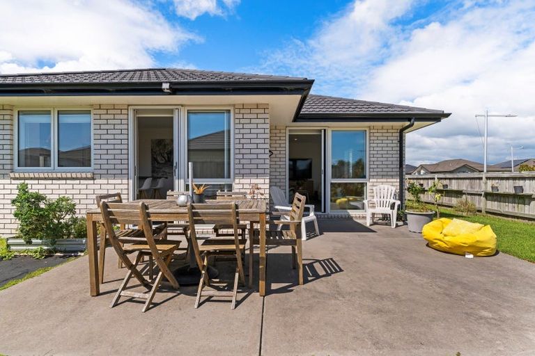 Photo of property in 31 Te Wharo Drive, Papamoa, 3118
