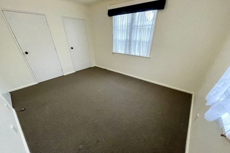Photo of property in 32 Naenae Road, Naenae, Lower Hutt, 5011