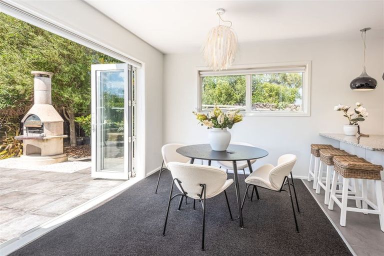 Photo of property in 98 Roberta Drive, Somerfield, Christchurch, 8024