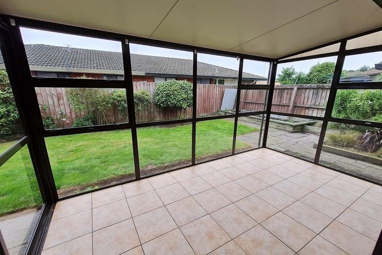 Photo of property in 2/6 Topaz Place, Bishopdale, Christchurch, 8053