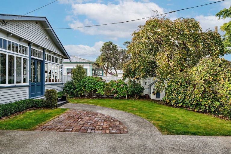 Photo of property in 17 Connolly Street, Boulcott, Lower Hutt, 5010