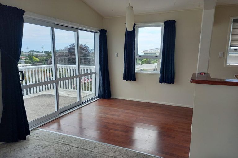 Photo of property in 15 Penrith Street, Westown, New Plymouth, 4310