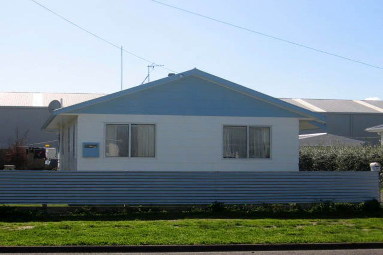 Photo of property in 25 Railway Crescent, Masterton, 5810