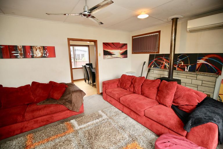 Photo of property in 8 Manapouri Place, Glenview, Hamilton, 3206