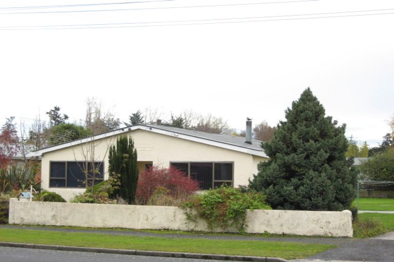 Photo of property in 12 Queen Street, Milton, 9220