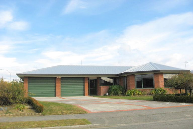 Photo of property in 25 Govan Drive, Te Anau, 9600