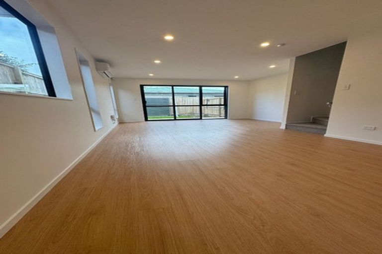 Photo of property in 42d Burbank Avenue, Manurewa, Auckland, 2102