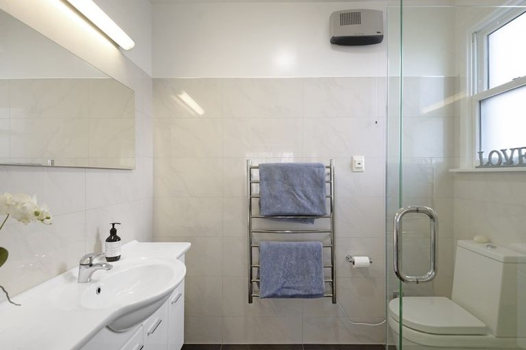 Photo of property in 60a Bryndwr Road, Bryndwr, Christchurch, 8052