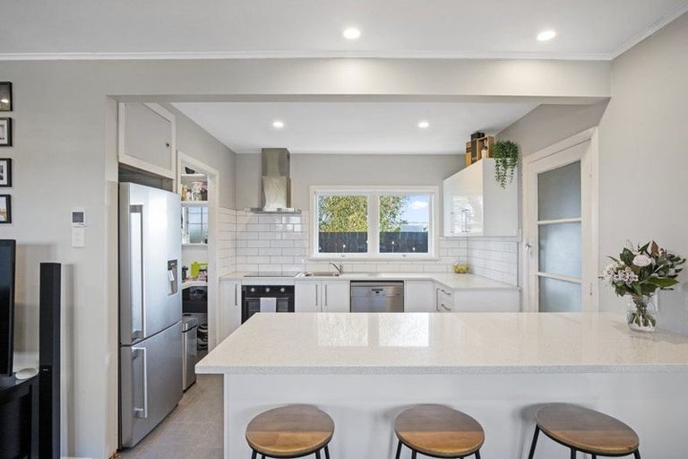 Photo of property in 15b Landscape Road, Pukekohe, 2120