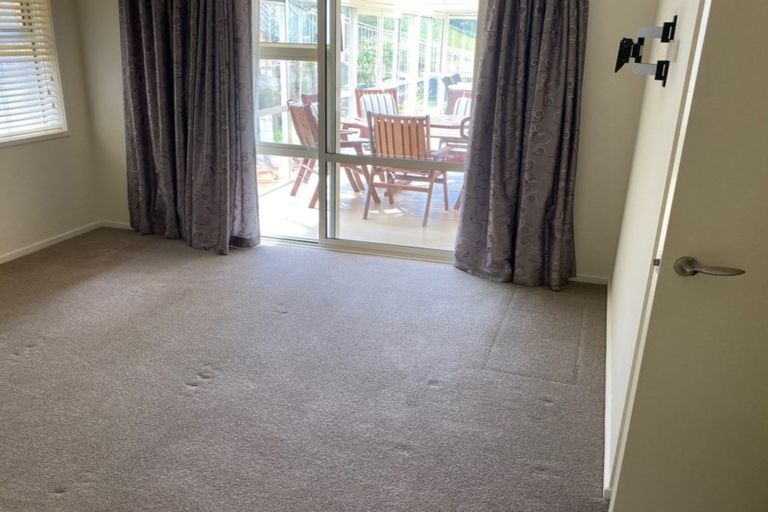 Photo of property in 83 Karamea Street, Whalers Gate, New Plymouth, 4310