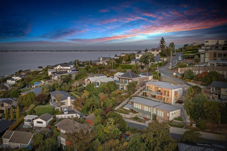 Photo of property in 24 Marama Crescent, Mount Pleasant, Christchurch, 8081