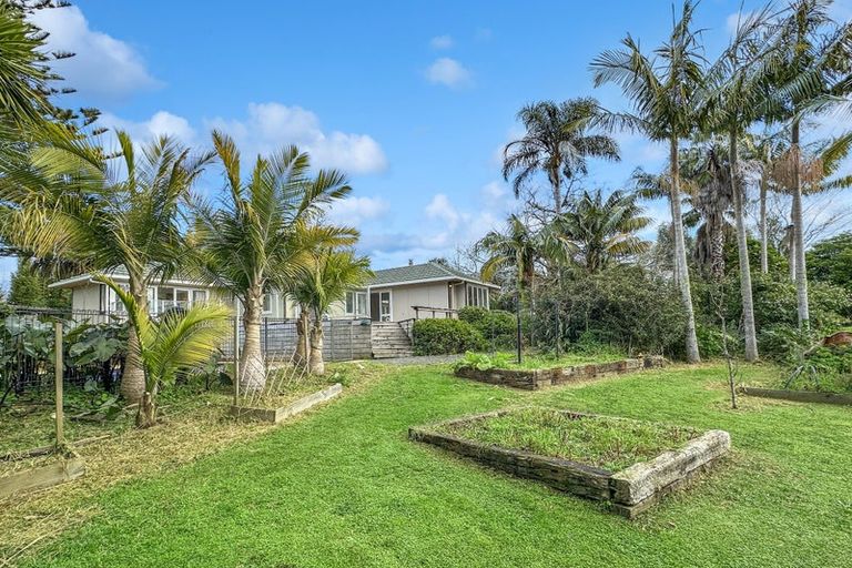 Photo of property in 27 Pa Road, Kerikeri, 0230