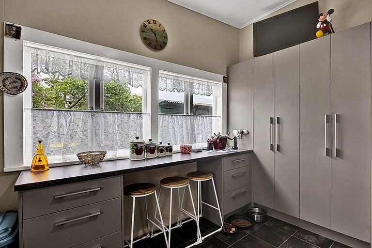 Photo of property in 35 Victoria Street, Patea, 4520