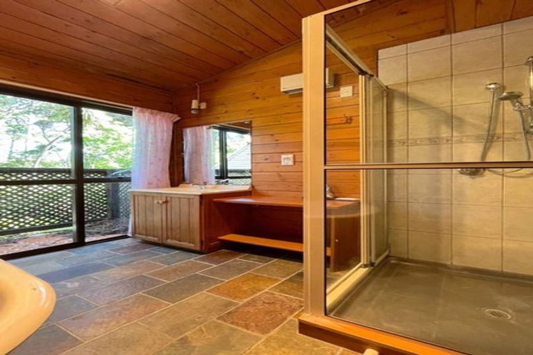 Photo of property in 17 Kay Road, Swanson, Auckland, 0614