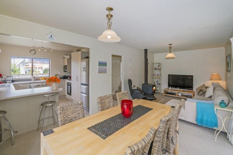 Photo of property in 176 Cook Drive, Whitianga, 3510