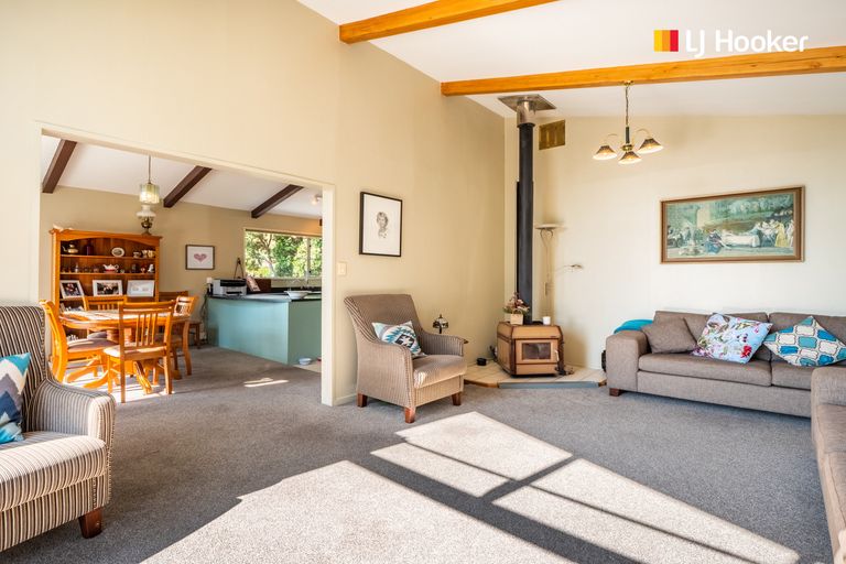 Photo of property in 60 Marion Street, Macandrew Bay, Dunedin, 9014