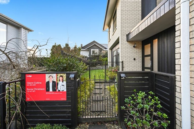 Photo of property in 3d Lake Domain Drive, Frankton, Hamilton, 3204