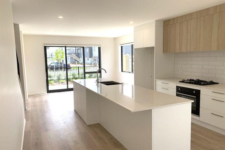 Photo of property in 13 Katikati Drive, Manurewa, Auckland, 2102