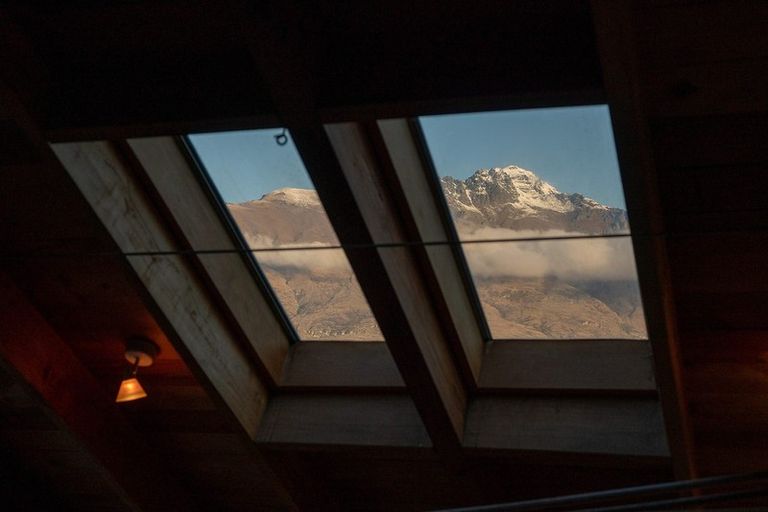 Photo of property in 9a Arawata Terrace, Fernhill, Queenstown, 9300