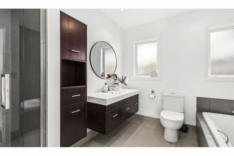 Photo of property in 108 Broderick Road, Johnsonville, Wellington, 6037