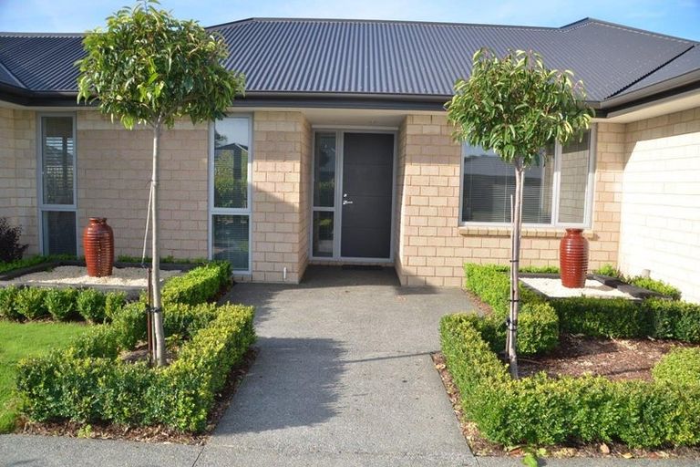 Photo of property in 10 Somerville Crescent, Aidanfield, Christchurch, 8025