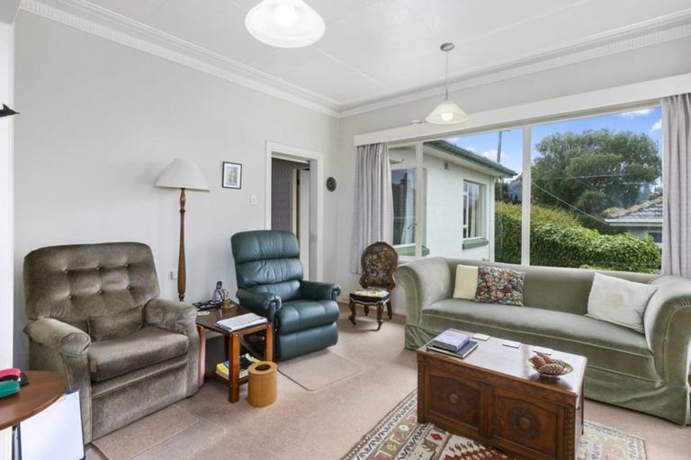 Photo of property in 17 Dornoch Street, Kew, Dunedin, 9012