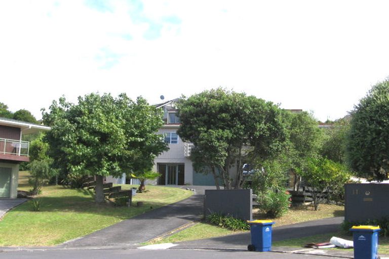 Photo of property in 1/10 Prestige Place, Castor Bay, Auckland, 0620