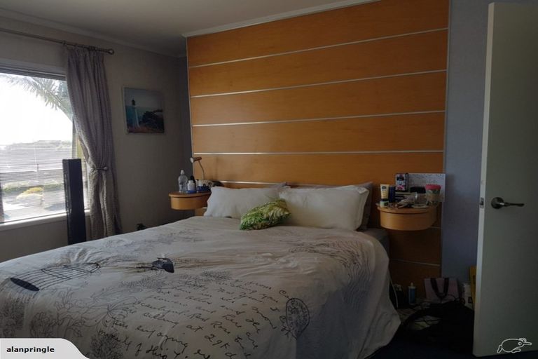 Photo of property in 78 Hattaway Avenue, Bucklands Beach, Auckland, 2012