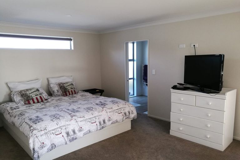 Photo of property in 142 Infinity Drive, Pegasus, 7612