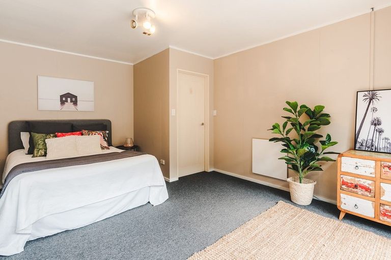 Photo of property in 235 Fernhill Road, Sunshine Bay, Queenstown, 9300