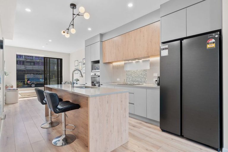 Photo of property in 17 Peihana Road, Hobsonville, Auckland, 0616