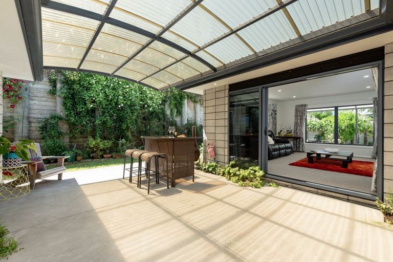 Photo of property in 18 Southill Way, Pyes Pa, Tauranga, 3112